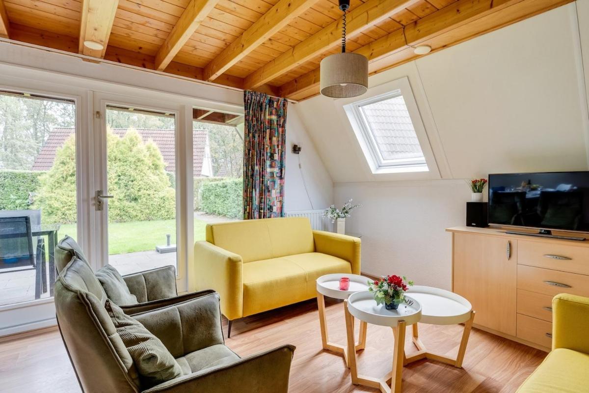 Kleine Zanglijster I Prachtig Huisje Nabij Bosrand Zwiggelte 外观 照片