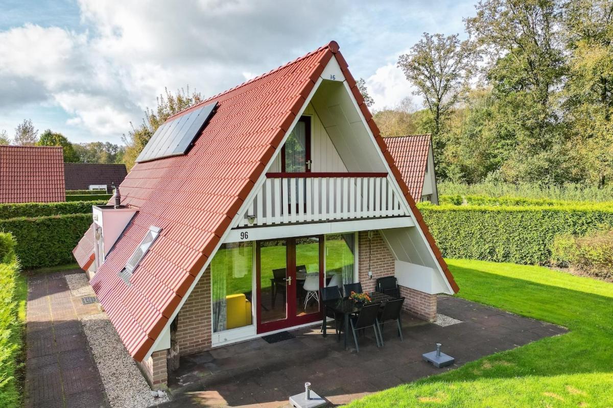 Kleine Zanglijster I Prachtig Huisje Nabij Bosrand Zwiggelte 外观 照片