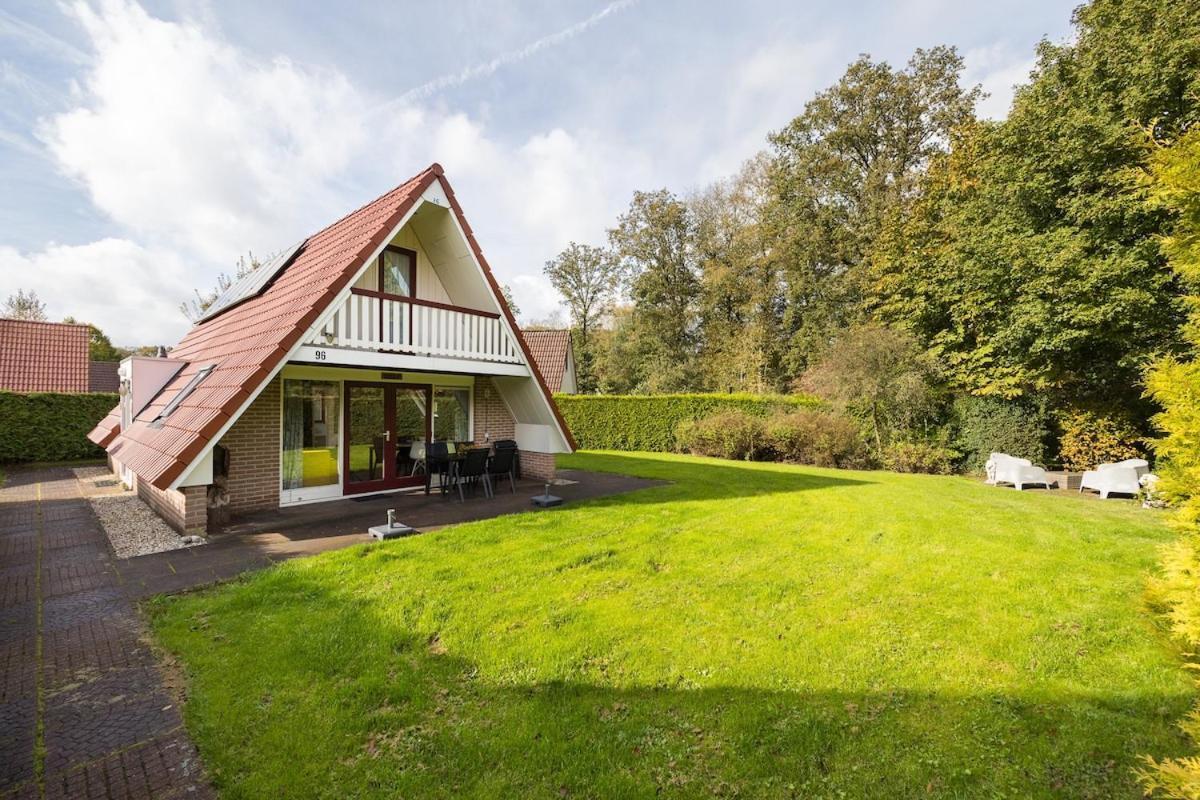 Kleine Zanglijster I Prachtig Huisje Nabij Bosrand Zwiggelte 外观 照片